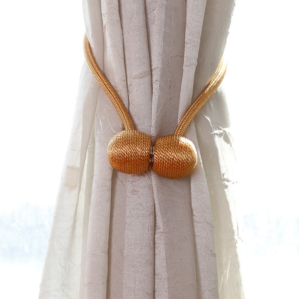 Lisslune | Magnetic clip for holding curtains together (2 pieces)