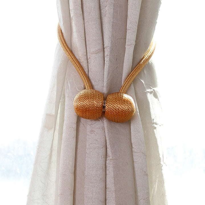 Lisslune | Magnetic clip for holding curtains together (2 pieces)