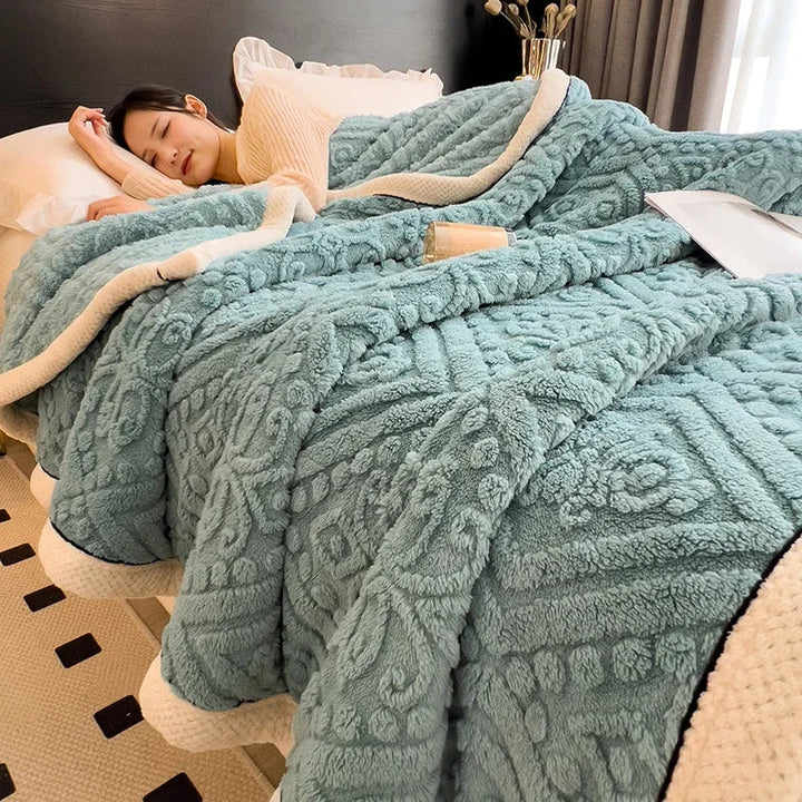 Rynx New European Style Checkered Velvet Warm Blanket for Bed Soft Fluffy Sofa Cover Blanket Super Warm Autumn Winter Throw Blanket