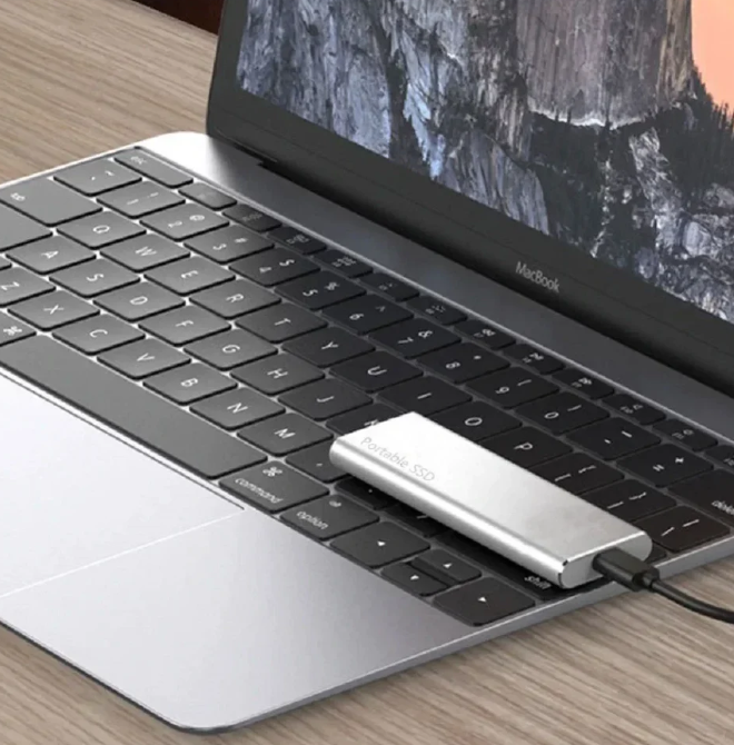 Lisslune | 4TB USB-C Portable External Hard Drive for PC & Mac