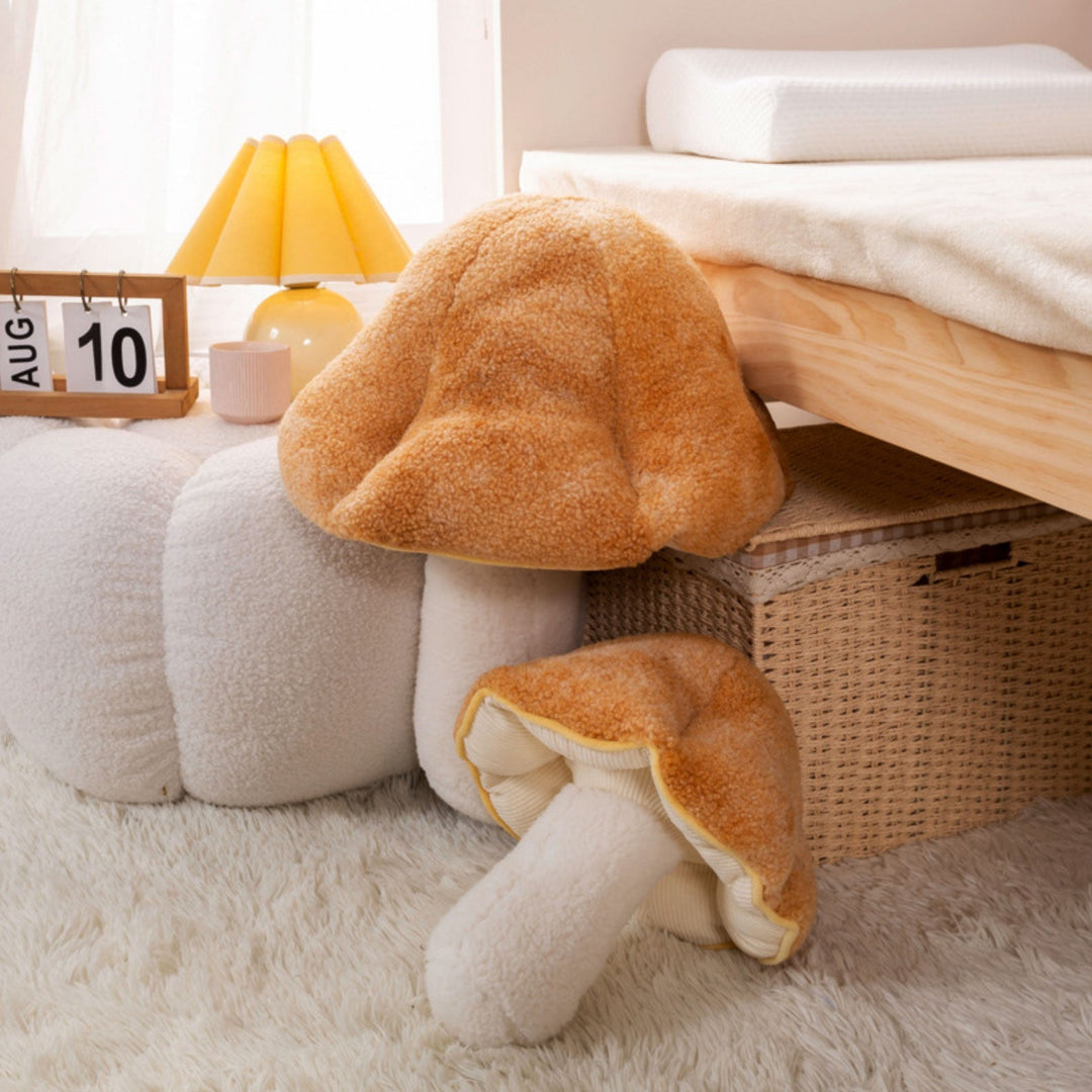 Lisslune | Fluffy Mushroom Cushion