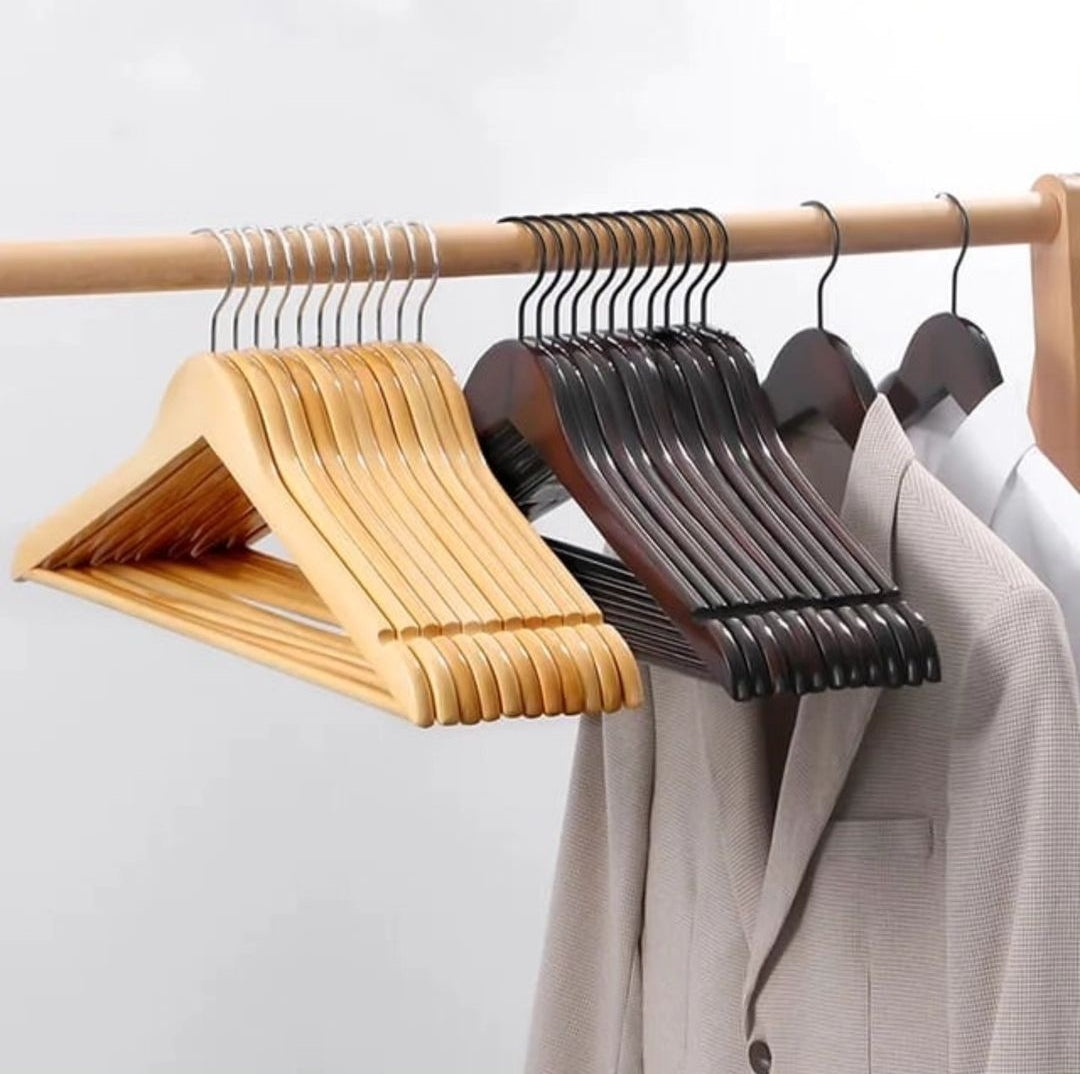 Lisslune | 10 pieces wooden coat hangers