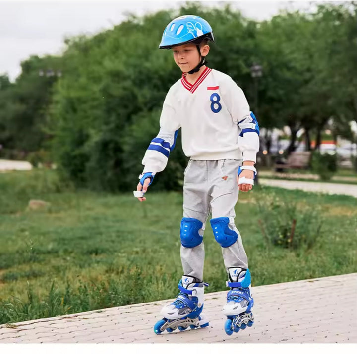 Lisslune | Skate shoes and protective gear set