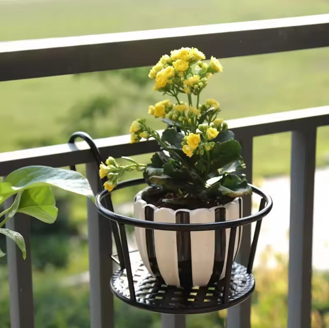 Lisslune | 3Pc Over the Balcony Flower Pot Holder Black Nov