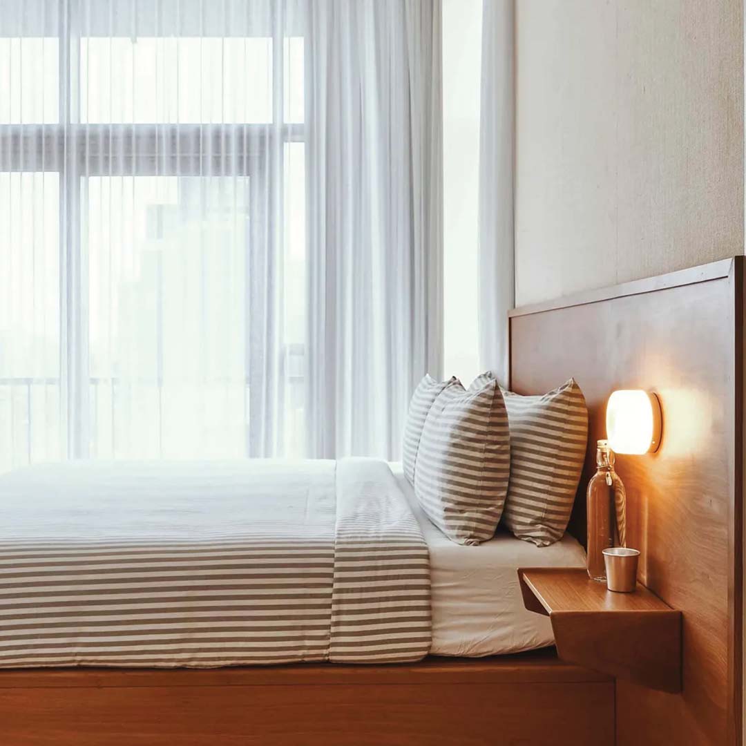 Lisslune | LumièreLux - Stylish Dimple Wall Lamp made of Metal and Glass