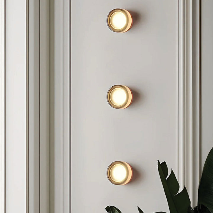 Lisslune | LumièreLux - Stylish Dimple Wall Lamp made of Metal and Glass