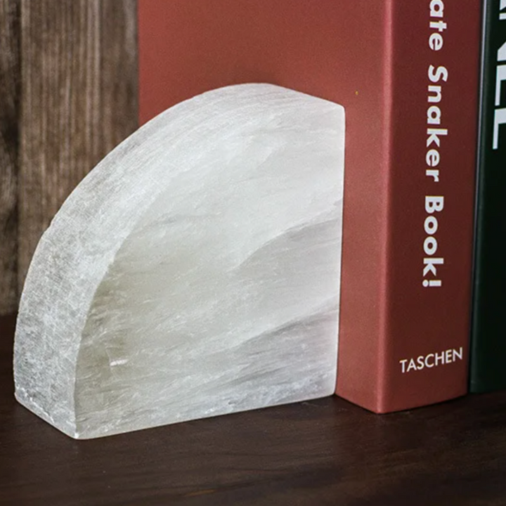 Lisslune | Onyxa White Onyx Bookend | Elegant Design | 1-piece | Luxurious Decor & Functionality