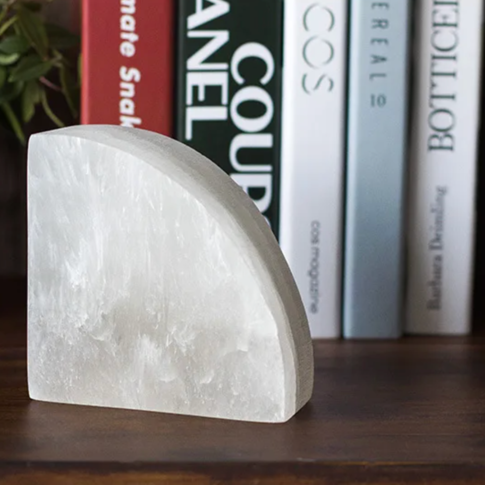 Lisslune | Onyxa White Onyx Bookend | Elegant Design | 1-piece | Luxurious Decor & Functionality