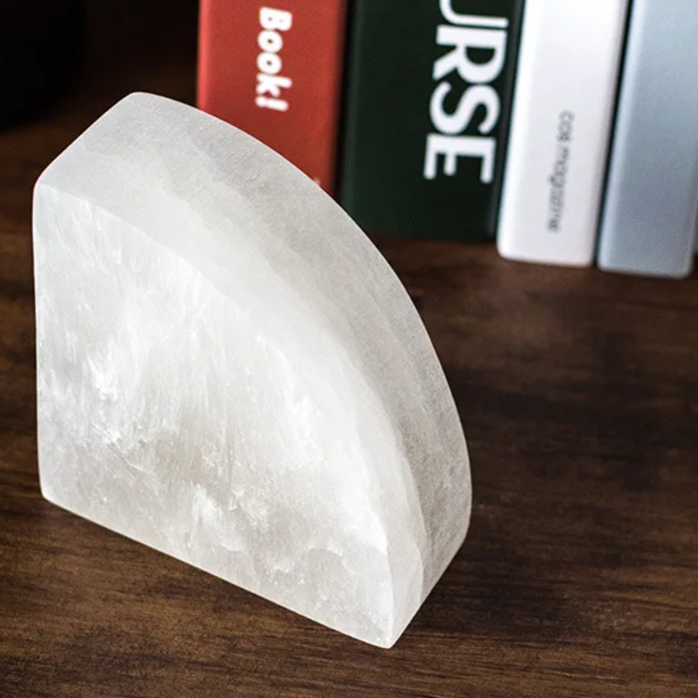 Lisslune | Onyxa White Onyx Bookend | Elegant Design | 1-piece | Luxurious Decor & Functionality