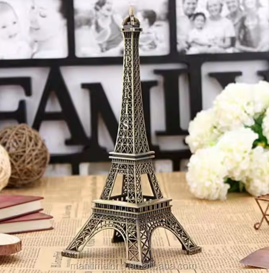 Lisslune | Eiffel Tower Metal Sculpture