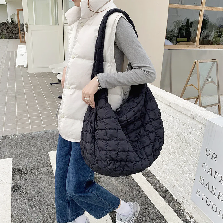 Lisslune | Cross Quilt X-Large Shoulder Bag