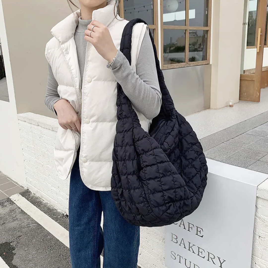 Lisslune | Cross Quilt X-Large Shoulder Bag