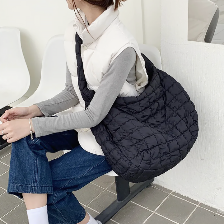 Lisslune | Cross Quilt X-Large Shoulder Bag