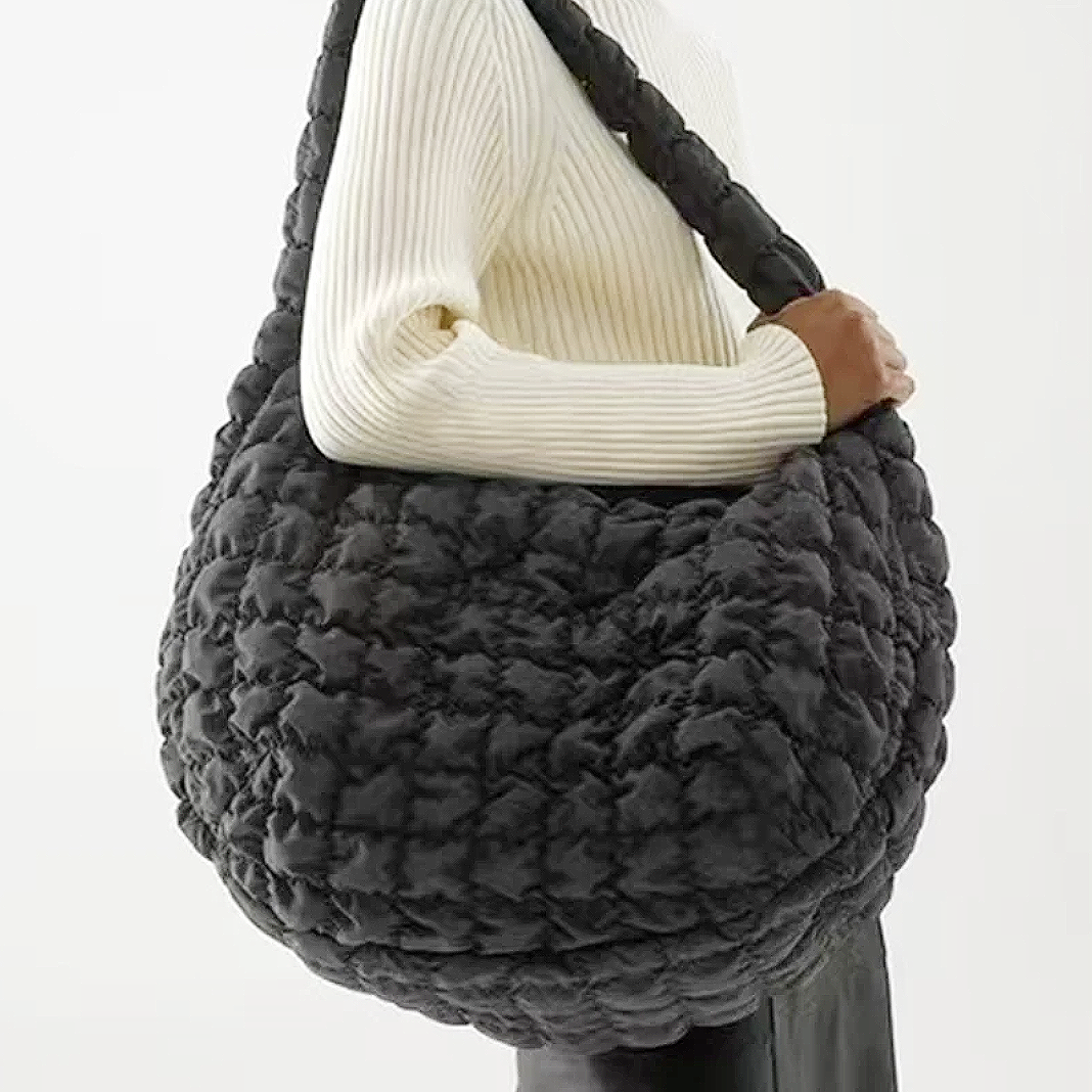 Lisslune | Cross Quilt X-Large Shoulder Bag