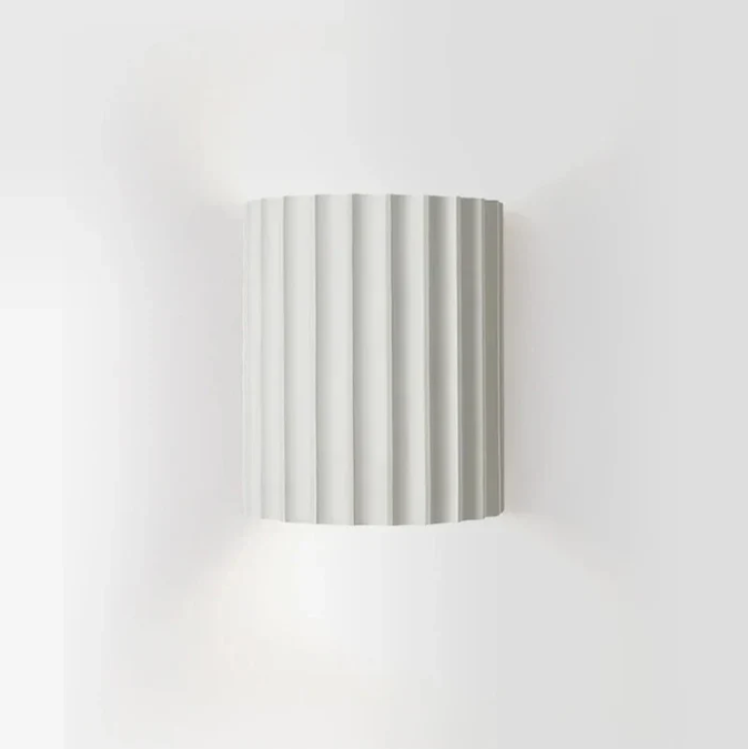 Lisslune | Contemporary Resin Wall Lamp | Double-Sided Light Diffusion & Ideal for Modern Living Spaces, Bedrooms, Hallways