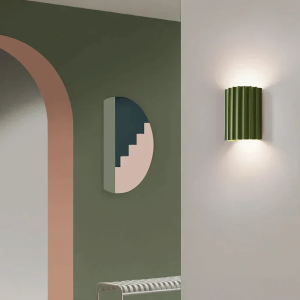 Lisslune | Contemporary wall lamp made of resin