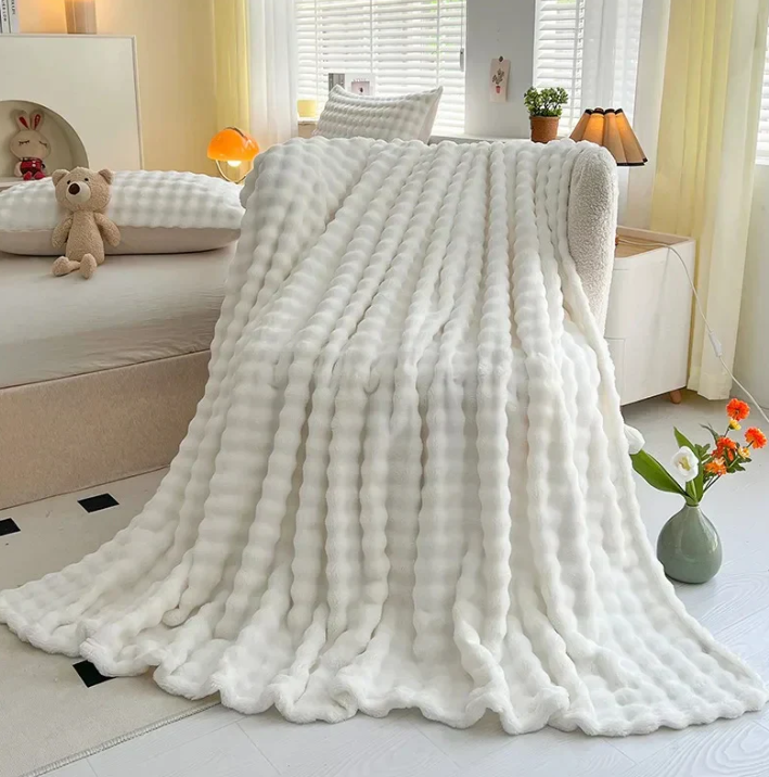 Lisslune | Luxurious Fleece Blanket with Bubble Texture