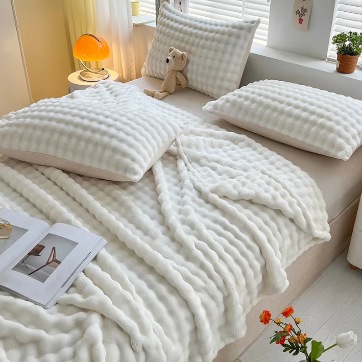 Lisslune | Luxurious Fleece Blanket with Bubble Texture