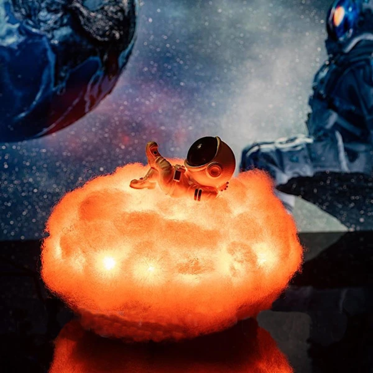 Lisslune | CosmicCloud - Astronaut Sky Night Lamp