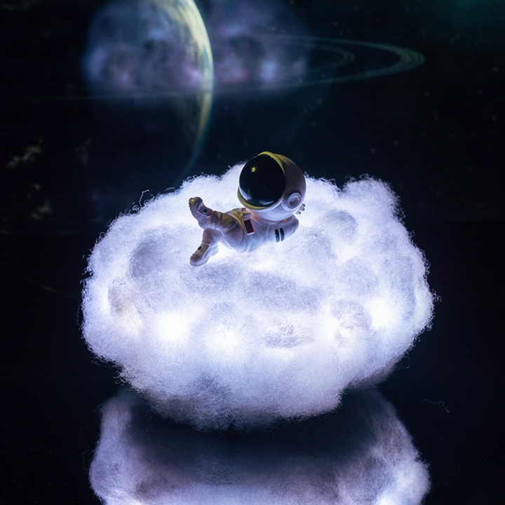 Lisslune | CosmicCloud - Astronaut Sky Night Lamp