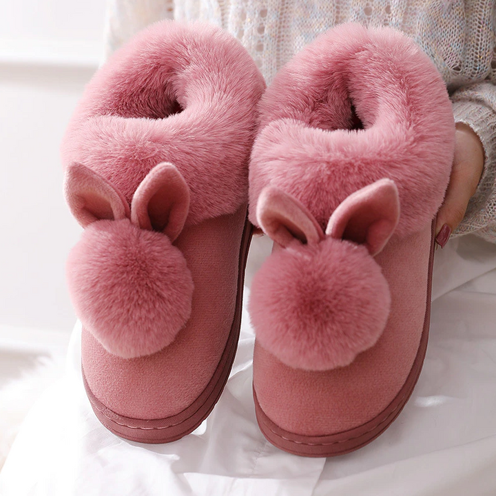 Lisslune | Cozy women's slippers with bunny ears