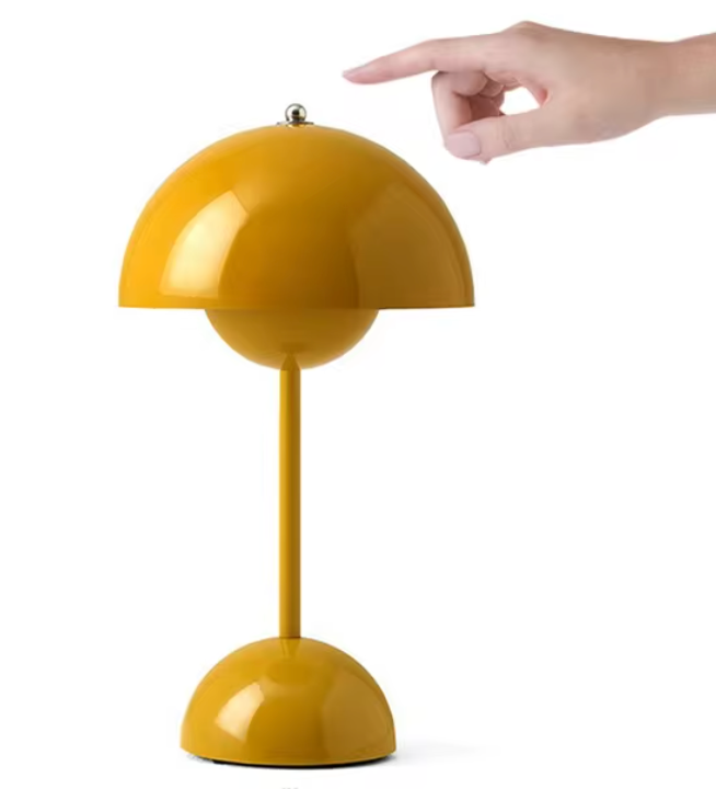 Lisslune | Bright Waves LED Table Lamp