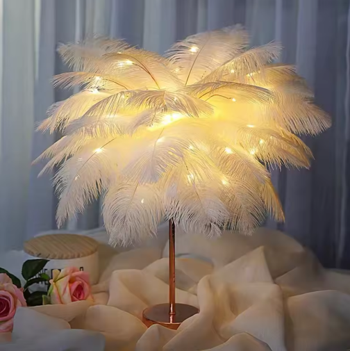Lisslune | Feather lamp