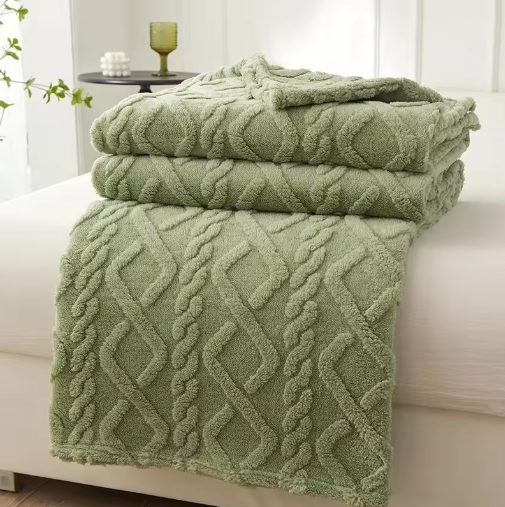 Lisslune | SoftBreeze - Thin Taffeta Bedspread for Every Season