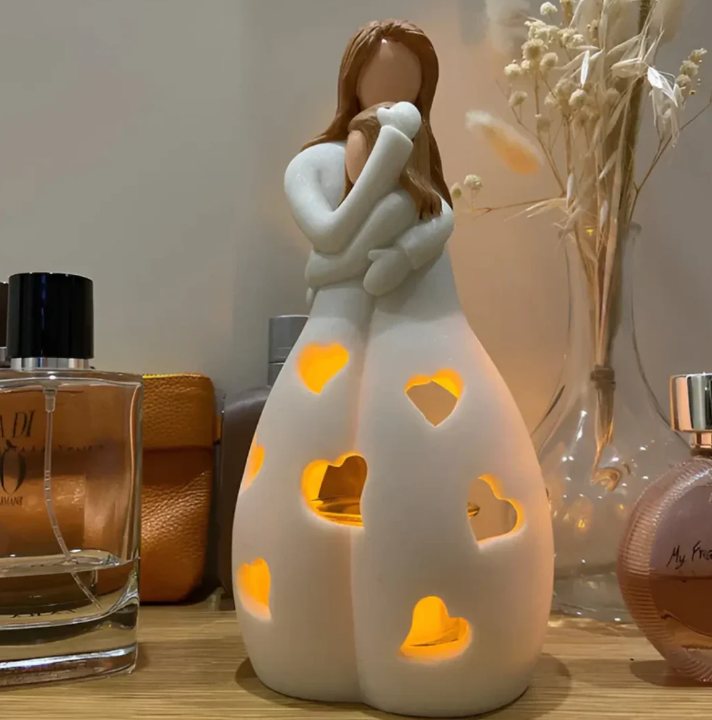 Lisslune | Symbolic Mother-and-Child Candle Holder
