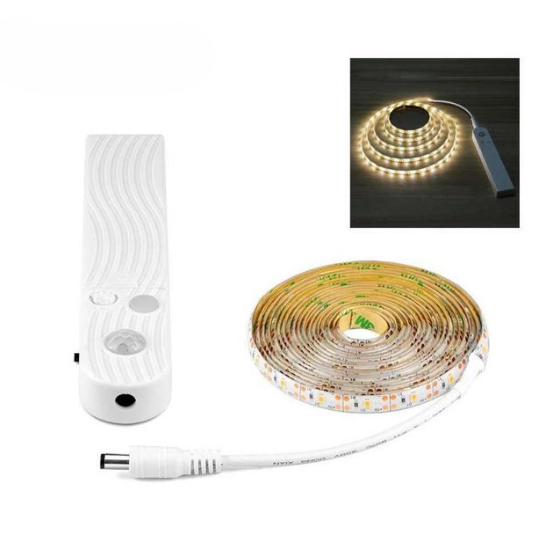 Lisslune | GlowTrack - Battery-operated motion sensor LED strip lights