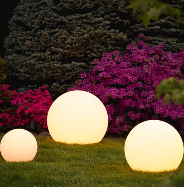 Lisslune | Round Garden Lamp