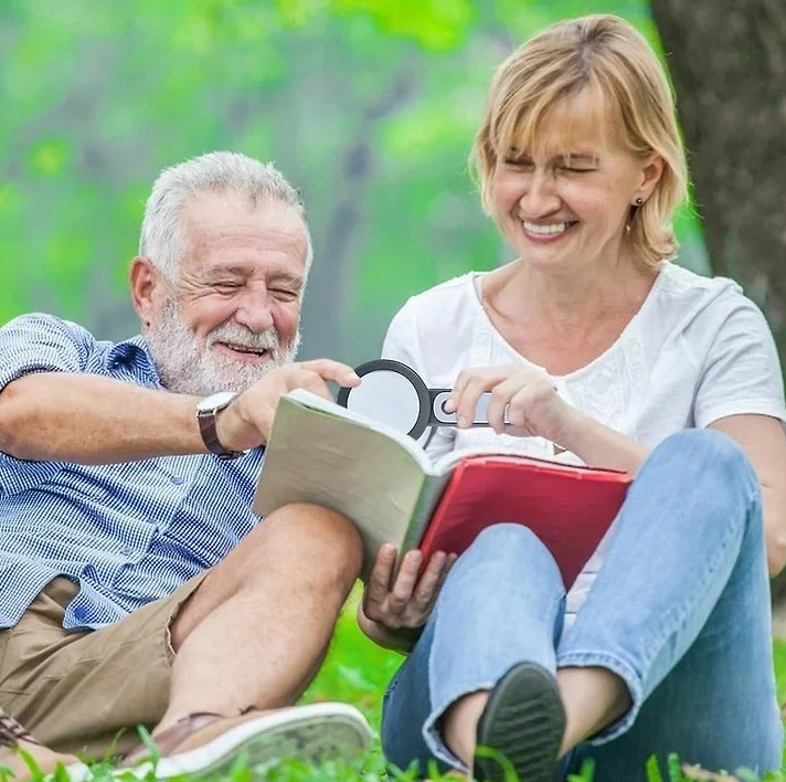 Lisslune | 30x magnifying glass for seniors