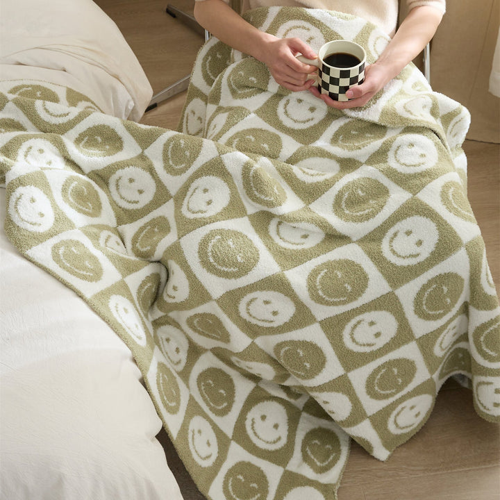 Lisslune | Smiley Checked Blanket