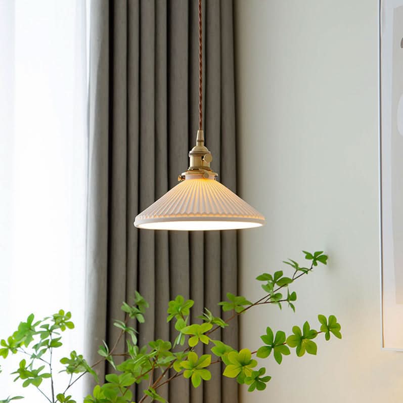 Lisslune | Scandinavian White Ceramic Pendant Light