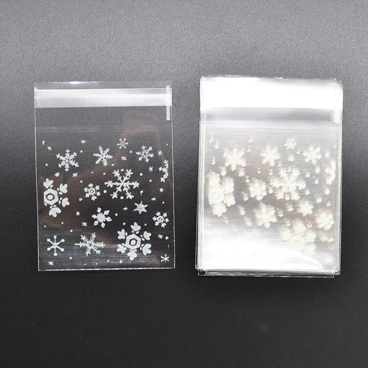 Rynx 50St Snowflake Christmas Plastic Candy Cookie Snack Packaging Bags Adhesive Gift Bags for Home Wedding Birthday Party