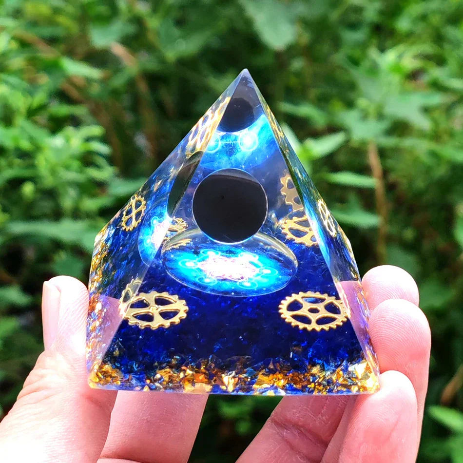 Lisslune | Orgonite Pyramid with Amethyst Pendulum – Energy, Protection and Decoration