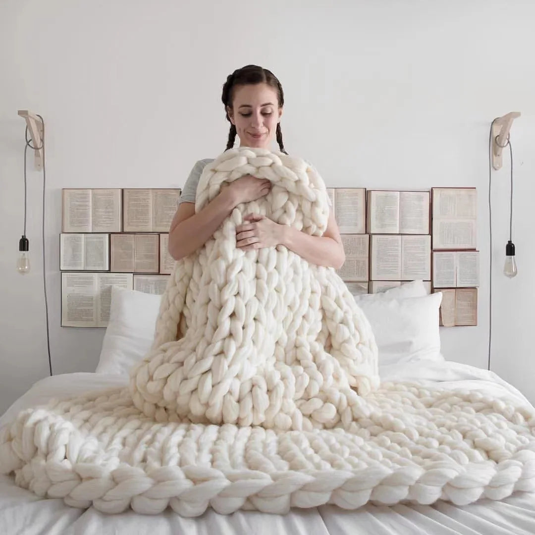 Lisslune | Chunky Knit Blanket – Cozy Wool Blanket for Every Room – Soft & Warm – Perfect for Sofa and Bed