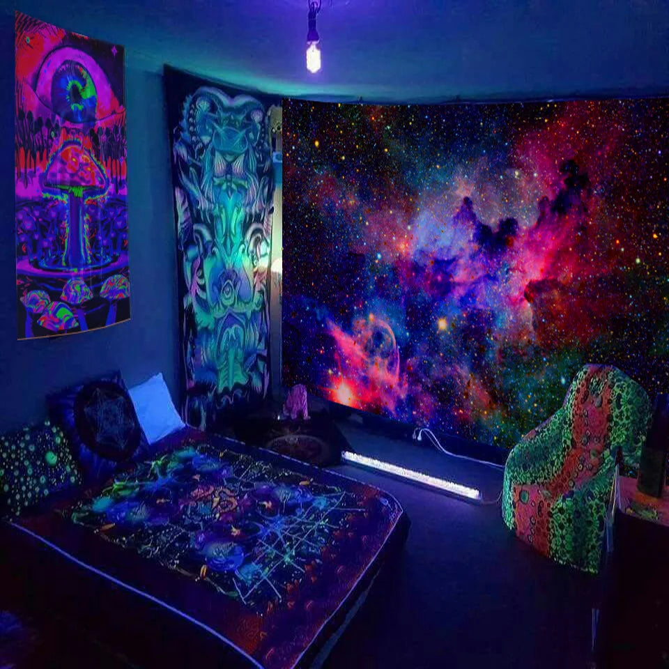 Lisslune | Mushroom Glow Wall Carpet