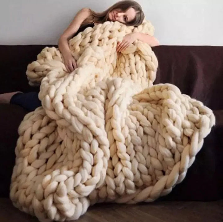 Lisslune | Chunky Knit Blanket – Cozy Wool Blanket for Every Room – Soft & Warm – Perfect for Sofa and Bed