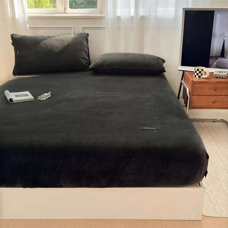 Rynx | 2024 New Comfortable and Warm A-Class High Weight Milk Velvet Unique Bed Sheet