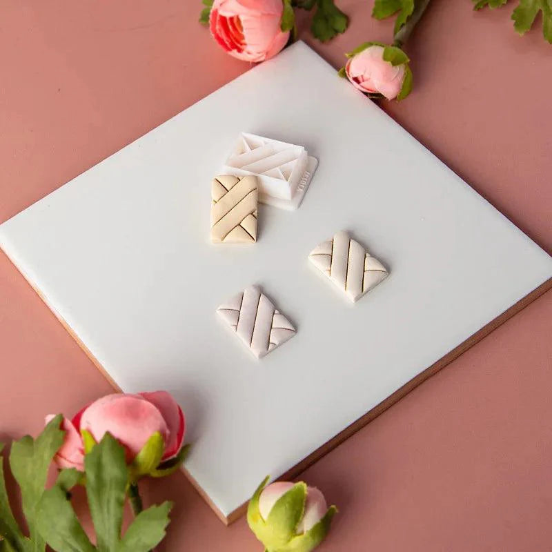 Lisslune | Flower and geometric polymer clay cutters for unique earrings and jewelry creations