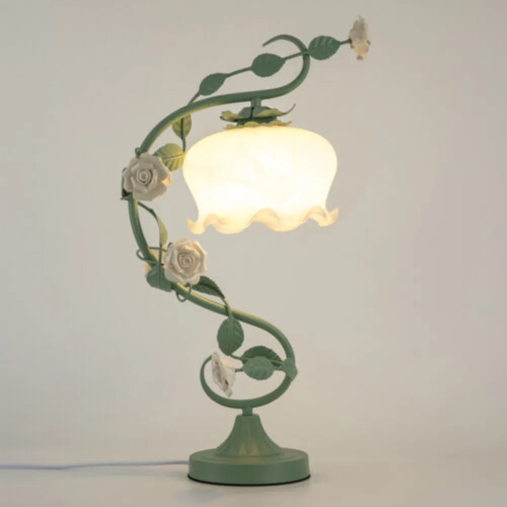 Lisslune | Artistic Nature-Themed Flower Desk Lamp