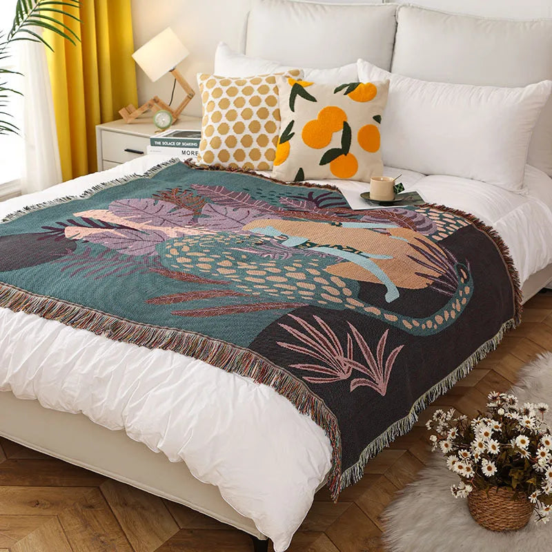 Lisslune | Jungle Cats Woven Throw Blanket