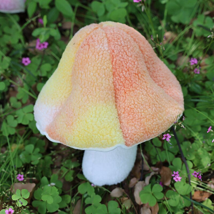 Lisslune | Fluffy Mushroom Cushion
