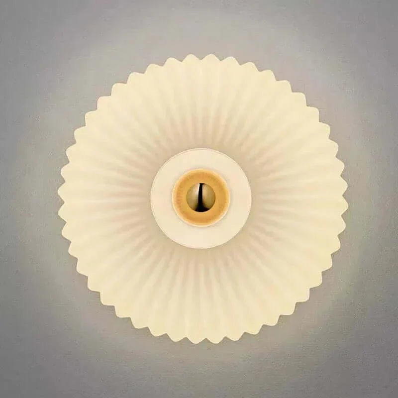 Lisslune | Radiant modern glass wall lamp