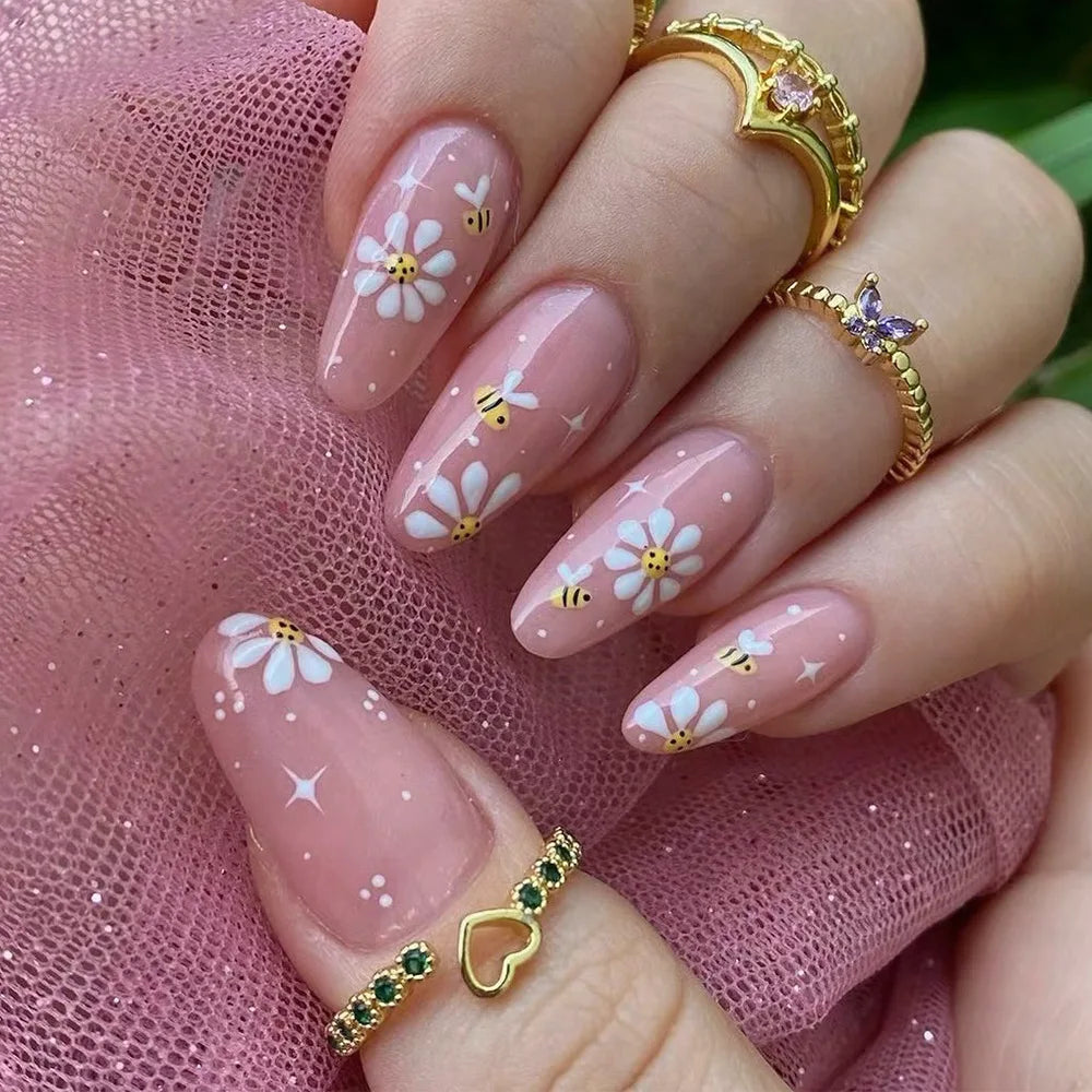 Rynx | Hand-painted Daisy Bee Nail Art Purple Color Art Nails Fashion Removable Ready Artificial Nails Press on Nails with Glue