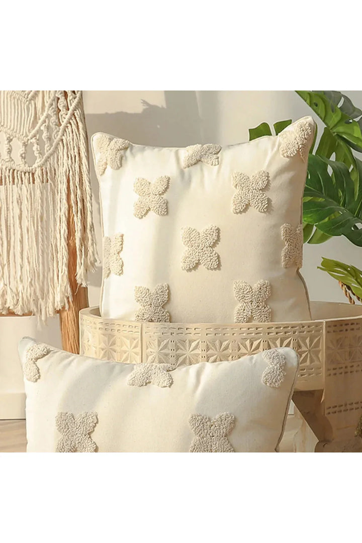 Lisslune | embroidered cushion cover