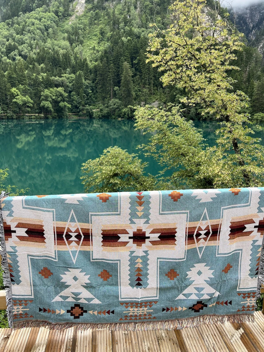 Lisslune | Aztec woven blanket