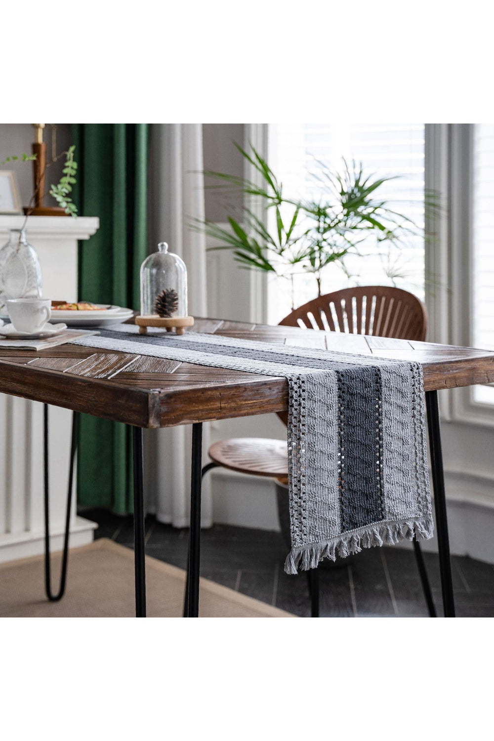 Lisslune | Table Runner - Light Academia