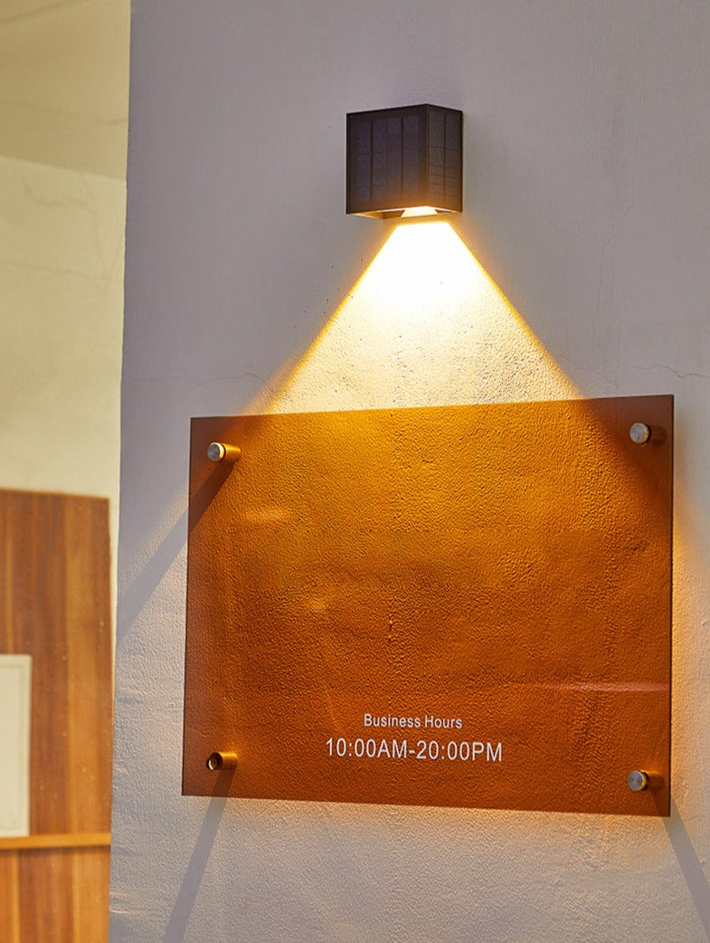 Lisslune | SolarFlare - Upward & Downward Solar Wall Lamp
